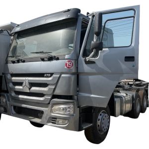 Buy cheap Used Sinotruk Tractor Truck 371HP WEICHAI Diesel Engine Capacity 8L Rear Camera from wholesalers
