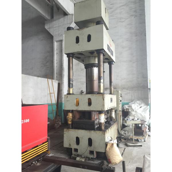 Shutter cone exhaust fan