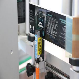 Electric Driven Automatic Round Bottle Labeling Machine for Glass and Plastic