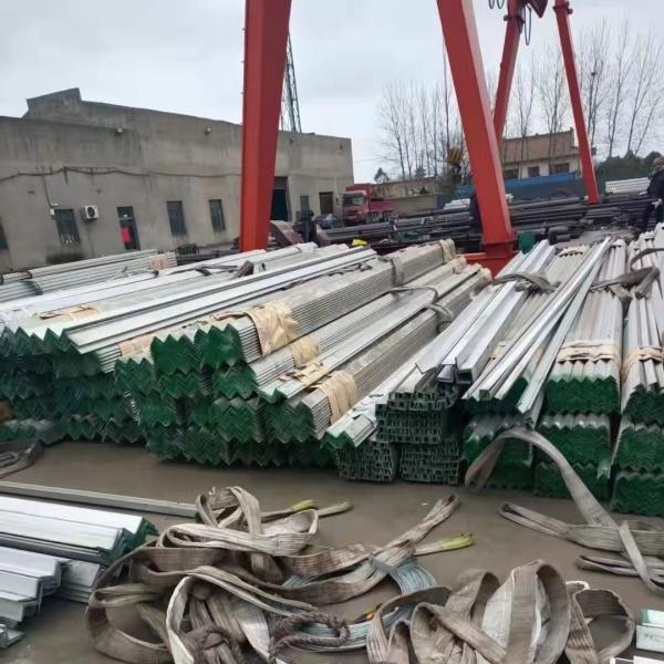 6m SS201 ASTM Stainless Steel Bar Hot Rolled Equal Angle Bar