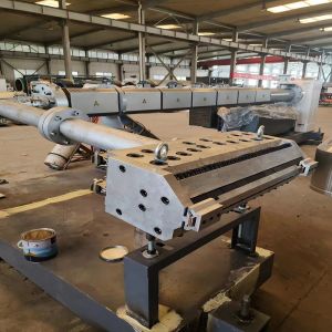 Thermal Insulation Pipe with Polyurethane Spray Foam and PE Wrapping for