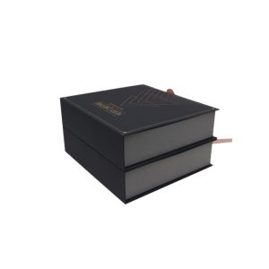 Magnetic Gift Packing Boxes Custom Cardboard Paper Packaging With Ribbon