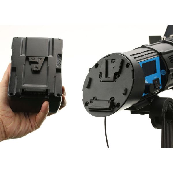 Dimmable Led Fresnel Stage Lighting , Bi Color Fresnel Spotlights 100w