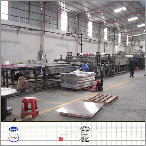 Innovative Plastic Polycarbonate Sheet Featuring Honeycomb Core for High Rigidity Lightweight and Impact Resistant Panels