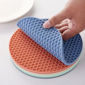 China Food Safe Silicone Rubber Table Mat Heat Resistant Silicone Bowl Mat Placemat on sale
