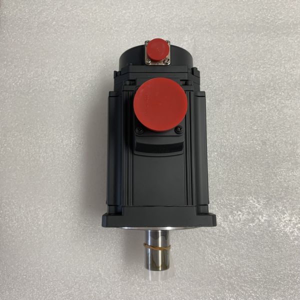 Mitsubishi HC-RP153 AC Servo Motor 3 PHASE 1.5 KW 145 V 3000 RPM 8.2 A IP65 CIF