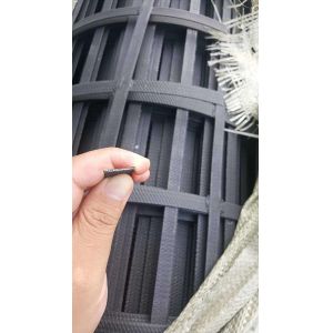 CE/ISO9001/ISO14001 Certified Geogrids for Road Airport and Retaining Wall