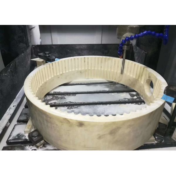 High Compressive Strength up to 3000 MPa Alumina Oxide Ceramic with Hardness 9