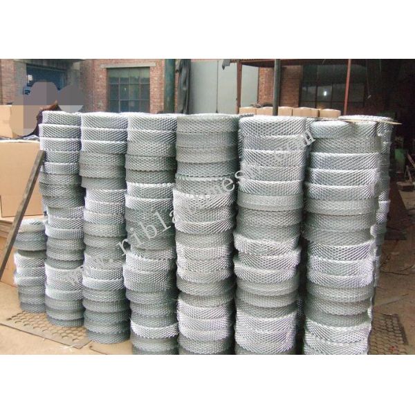 15cm Anti - Cracking Brick Wall Mesh Galvanized Plate 380G/M2 0.35MM