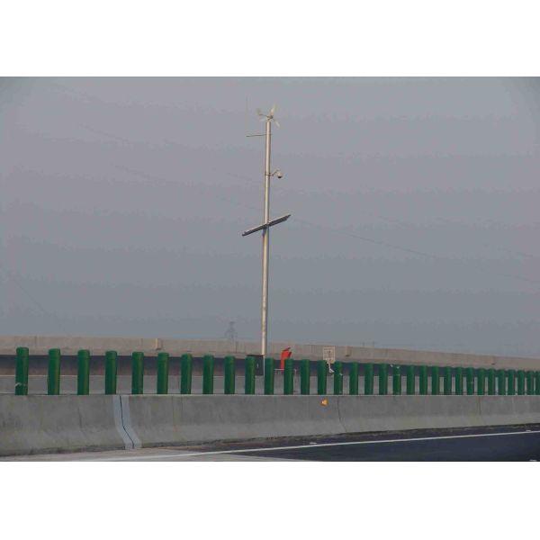 3/5 Blade Wind Turbine Generator System 1000W 24V 48V With 2m/S Start Up Wind