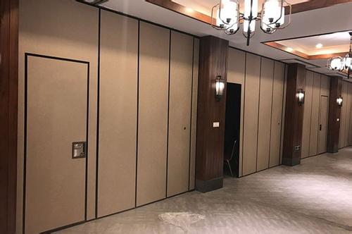 Folding Sliding Partition Walls Panel Thickness 85mm Aluminium Track Roller