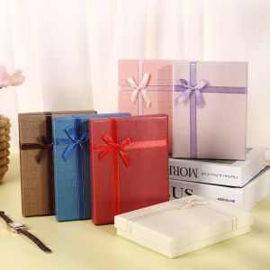 Simple Large Size Jewelry Box With Lid And Exquisite Jewelry Packaging Box With