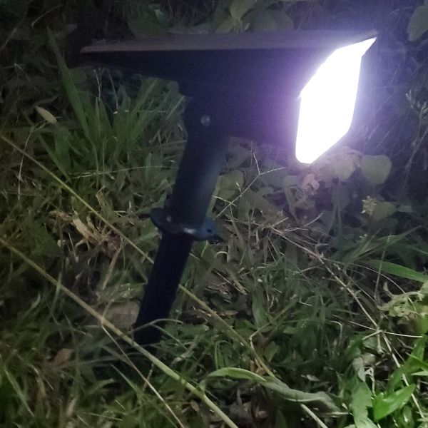 12LED Waterproof Security Wall Solar Motion Sensor Lights Solar Powered Motion Detector Lights LED Garden IP65 ROHS Ce 3-YEAR 80