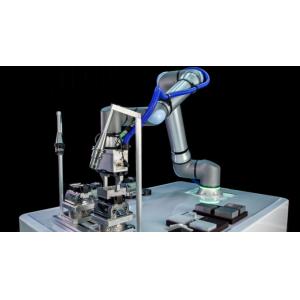 20kg Payload AGV Robot Collaborative Picking And Placing UR20 With Onrobot Robot