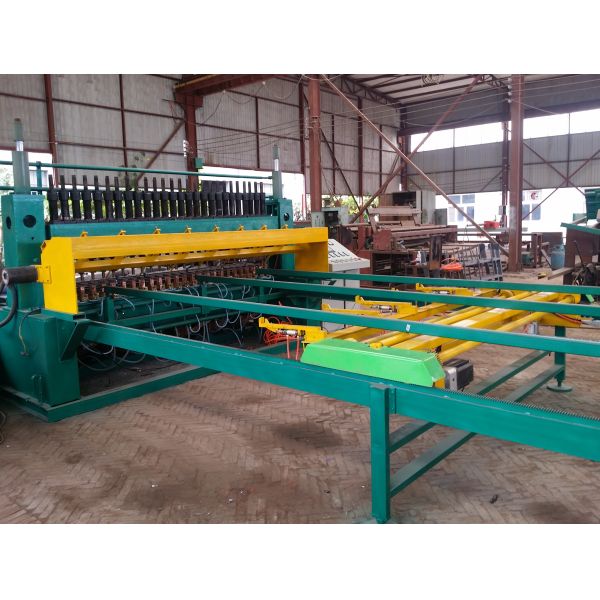 Automatic Concrete Reinforcing Wire Mesh Spot Welding Machine With PLC Control