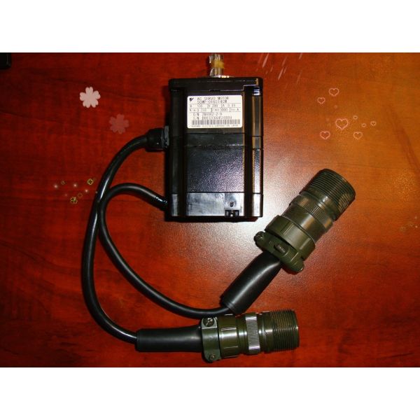 Yaskawa SGMP-01U314CM AC SERVO MOTOR 0.89A 100W 3000RPM 200V NEW