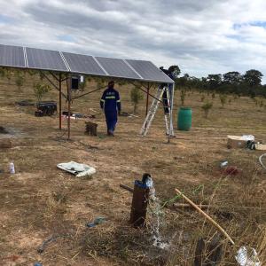 Outdoor 2.2kw 220v Three Phase Solar Pumping System For Irrigation In Zambia