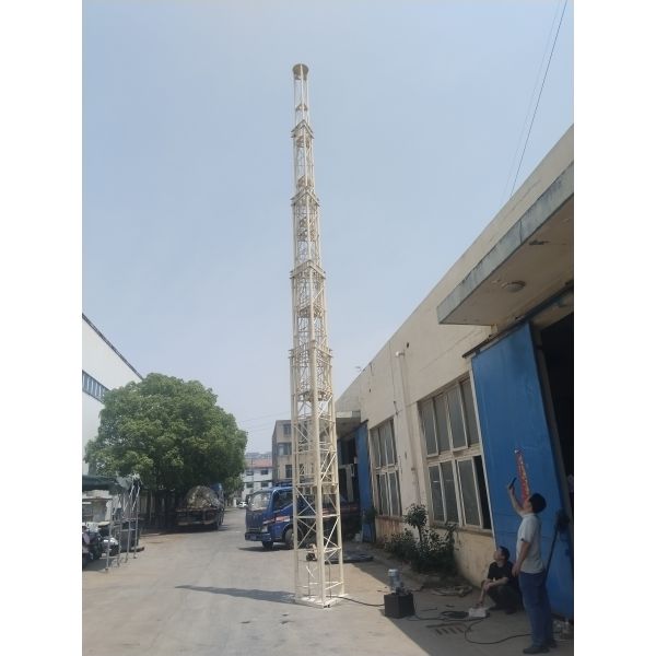 Retractable Tower 30m 100ft Cell Tower Portable