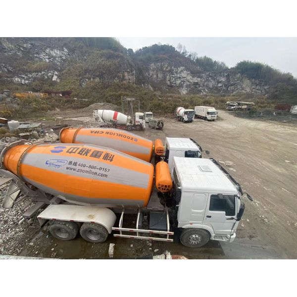 Sinotruck Howo Used Concrete Mixer Truck