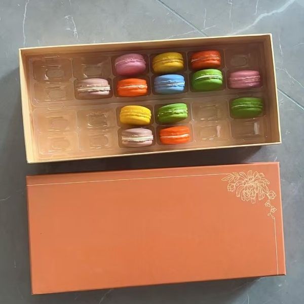 Customizable 24 Macaron Gift Box Packaging Boutique For Desserts