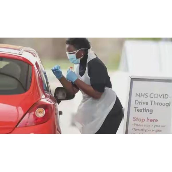 Antibacterial Plastic Disposable Aprons , Waterproof Protective Clothing Aprons