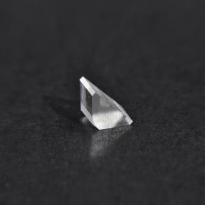 Triangle Prism Optical CVD Diamond 6-Side Polished High Transparency Loose Mono