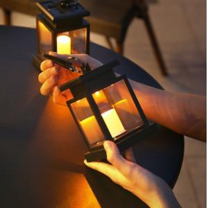 ABS Material Solar Residential Street Lamp for Retro Atmosphere Landscape