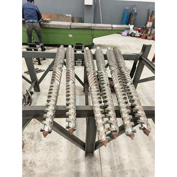 Quality Max Output Up To 1000kg/H Barrel And Screw Combination With 2-4mm Bimetallic Layer Thickness for sale