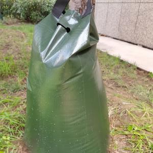 15-25 Gallon Slow Release Plastic Tree Watering Bag for Effective Watering