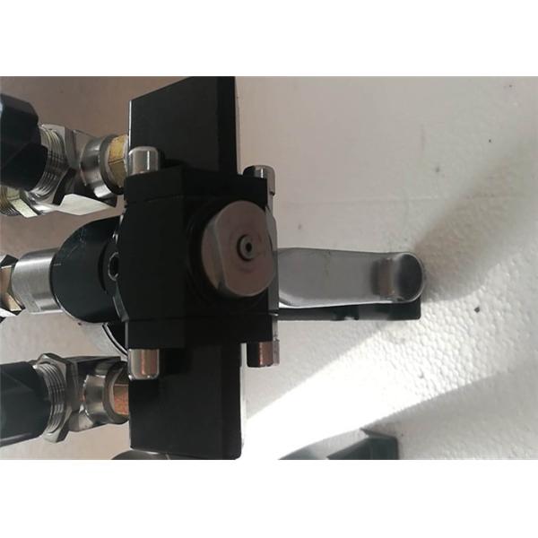 Black Polyurea Polyurethane Spray Gun For Waterproof Construction