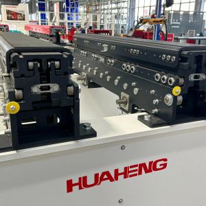 1800 X 1800 X 1950MM Precision Telescopic Forks Lifting Fork Pallet Retractable