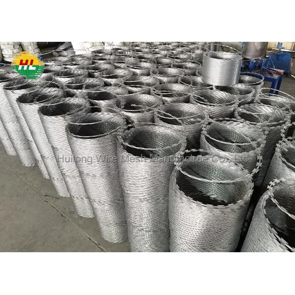 Quality HUILONG Galvanized Steel Razor Wire Coils , ISO Barbed Wire On Garden Fence for sale