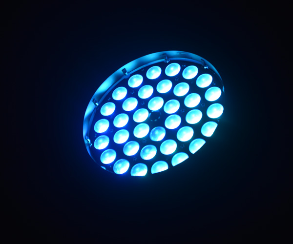 Wireless Control 36 * 10 W Moving Head LED Wash Zoom DJ KTV Bar Rotating Stage Light