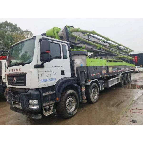 2023 Zoomlion 70Meter Pump Truck Solution For Complex Construction Challenges