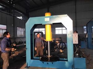 China 120 Ton Forklift Tire Press Machine With Press Tooling Heavy duty on sale