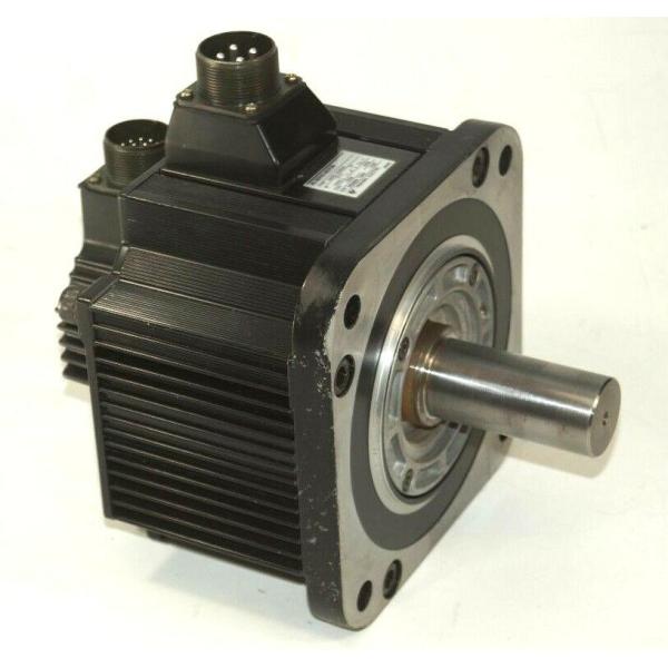 Yaskawa SGMG-05A2AC AC SERVO MOTOR 3.8A 450W 1500RPM 200V NEW