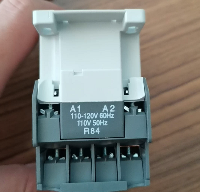 AX09-30-10-84 ABB Ac contactor Compact AC control solution Small and medium