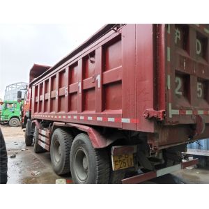 Sinotruk HOWO Tipper Truck Dump Turck 8× 4 6× 4 Type