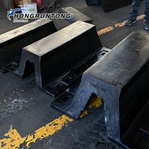 Weather Resistant Marine Arch Rubber Fender V Fenders Tug Boat Fender