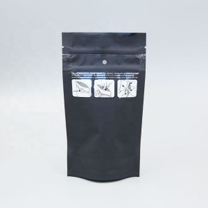 Soft Touch Smell Proof Stand Up Pouches Edible Packaging Child Resistant Printed