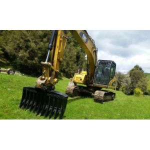 Q355B Material Mini Excavator Brush Rake Attachments For Land Clearing
