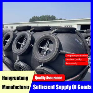 Pneumatic Rubber Fender Lightweight Structure Excellent Pressure Resistance Easy