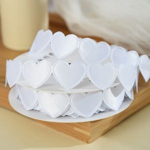 1.5cm*9m 2.5cm*9m Heart Shape Valentine's Day Polyester Gift Ribbon For Luxury