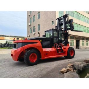 China 30T Heavy Lift Forklift With Orange Red Yuchai Engine And Front Or Rear Wheel Steering Container Operations on sale