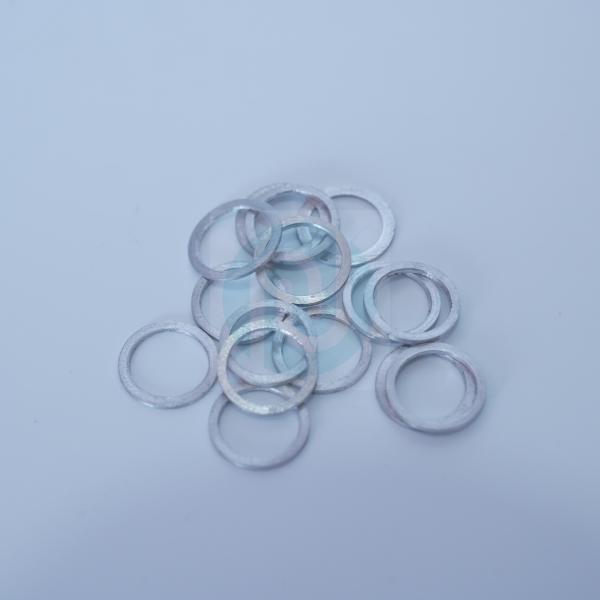 54582001 s-93-5 0.031 thickness spacer is a part of the GT5250