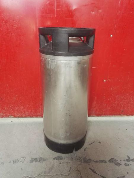 Quality Used conditions 5gallon  ball lock keg with rubber handle for sale