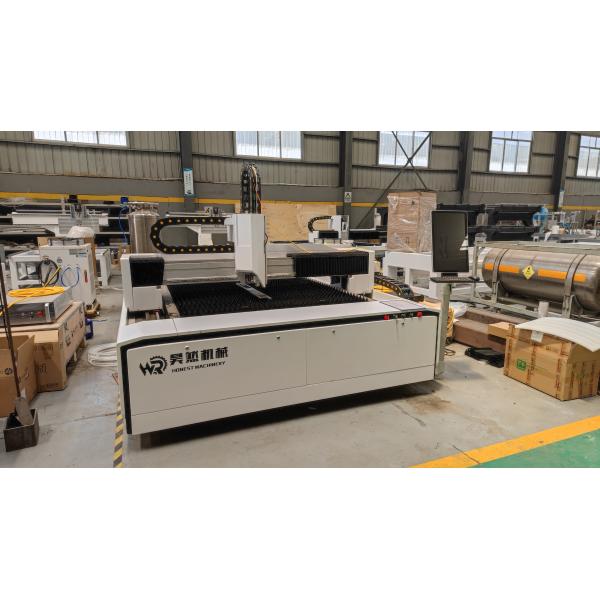 Stainless Carton Fiber Laser Cutting Machine With CYPONE System 3000 X 1500
