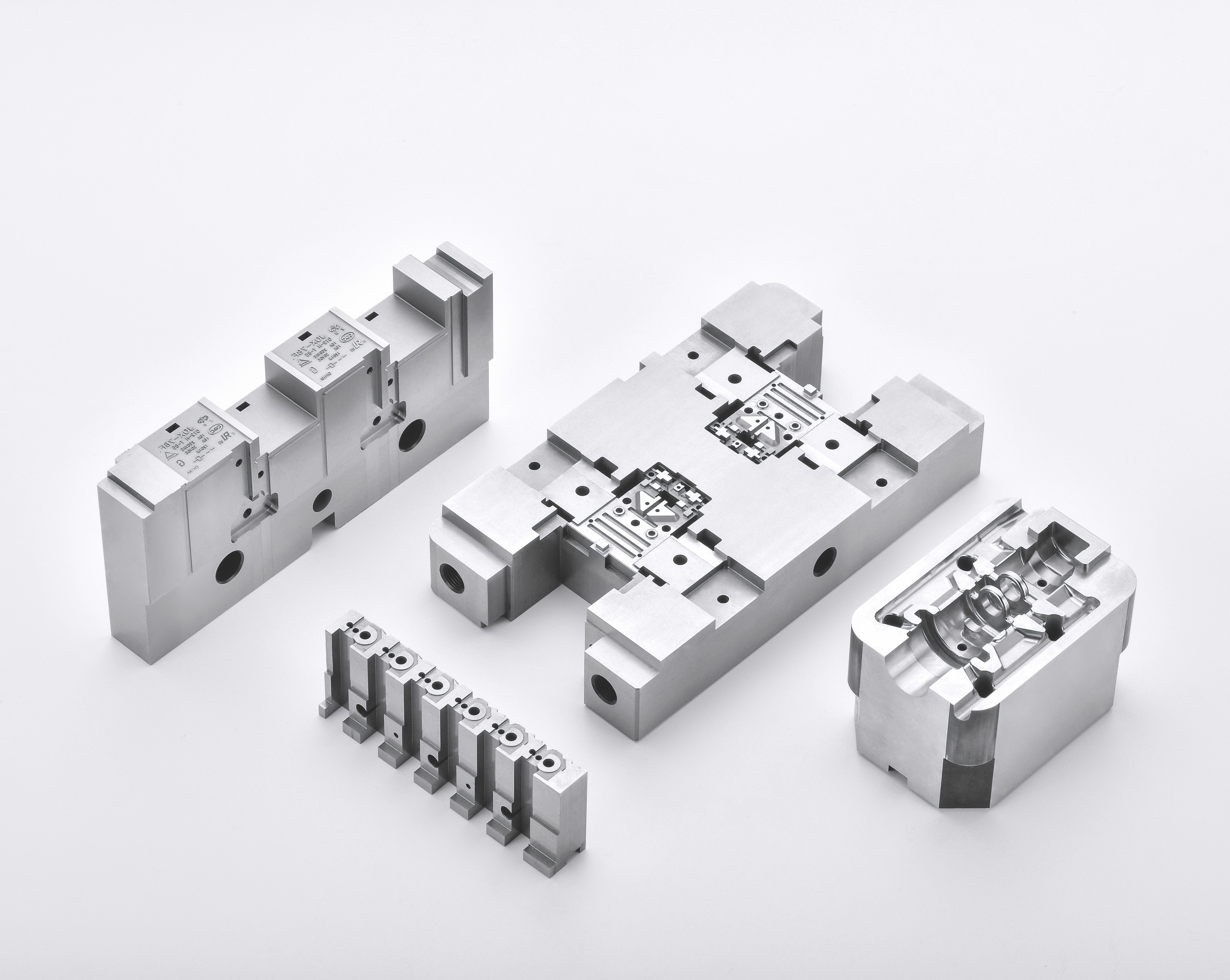 High Precision Non Standard Die Casting Mold Cores With ±0.005 Tolerance For