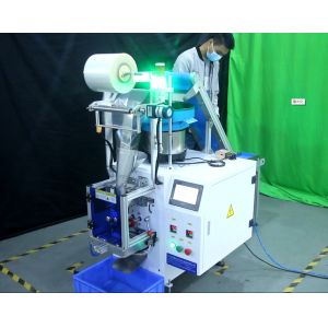 Metal Rivets Packaging Machine Counting Machine Automatic Feeding Sealing