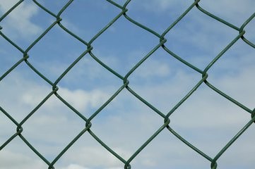 PVC Coated Galvanized Diamond Mesh Fence Used As Basketball Court Fence